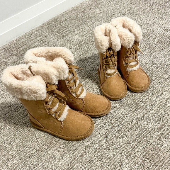 Other - Kids booties / fur boots
